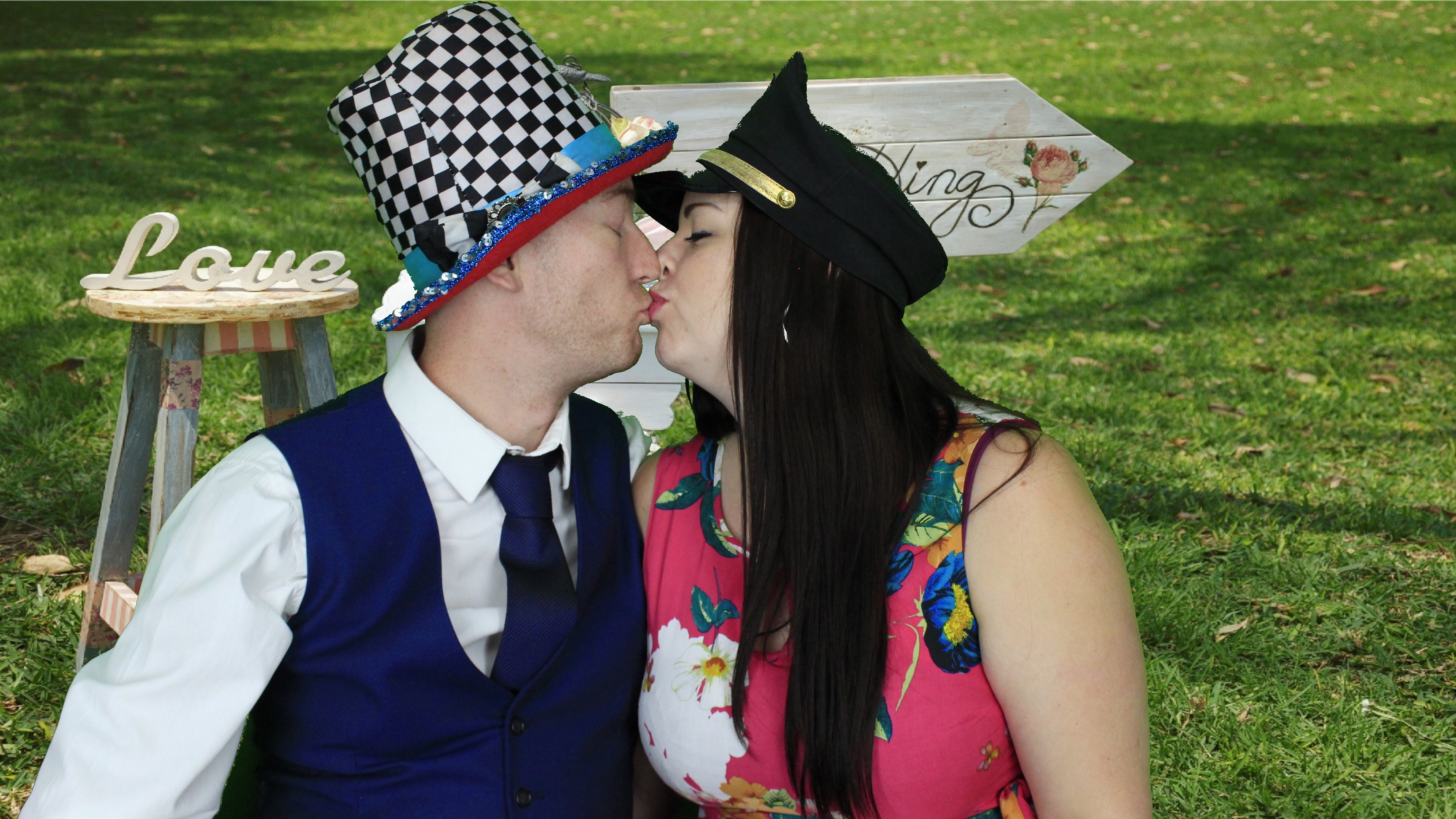 Matt & Jessie Wedding | View more photos from the event at gallery.myphotoboothexperience.co.uk/u/MyPhotoBoothExperienceLtd/Matt-Jessie-Wedding